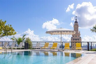 159 NE 6th St, Unit 3615 in Miami, FL - Building Photo - Building Photo