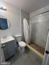 4422 Locust St in Philadelphia, PA - Building Photo - Building Photo