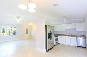 17727 76th St N in The Acreage, FL - Foto de edificio - Building Photo