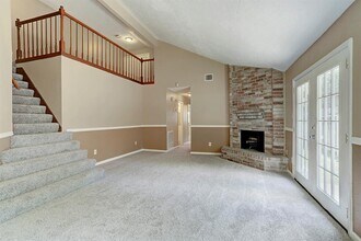 10020 Lasaber Ct in Houston, TX - Building Photo - Building Photo