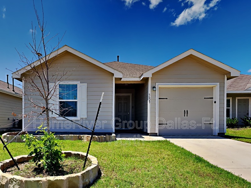 5629 Elwood Dr in Heath, TX - Foto de edificio