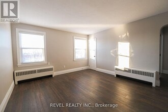 350 Simcoe St N in Oshawa, ON - Building Photo - Building Photo
