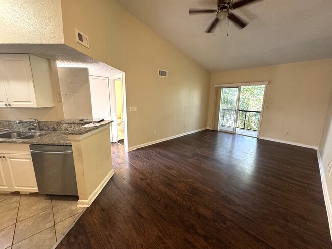 1932 Lake Atriums Cir in Orlando, FL - Building Photo - Building Photo