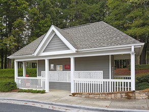 Elan at Mallard Creek Apartment Homes in Charlotte, NC - Building Photo - Building Photo