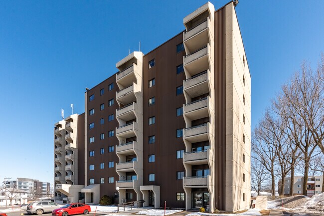 5150 Saint-Georges St in Lévis, QC - Building Photo - Building Photo