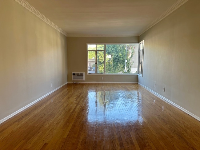 4700 Los Feliz Blvd in Los Angeles, CA - Building Photo - Building Photo