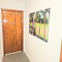 109 Rockwell St, Unit 2 in Harrison, NY - Building Photo