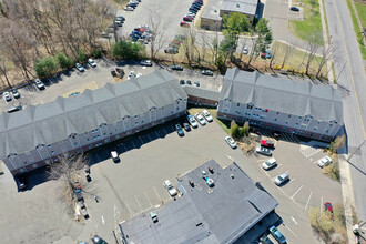 Pioneer Gardens in Bridgeport, CT - Building Photo - Building Photo