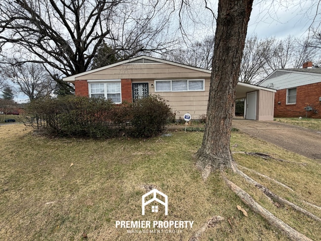 property at 1202 Dogwood Dr