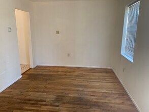 8521 Trumbull Ave SE in Albuquerque, NM - Building Photo - Building Photo