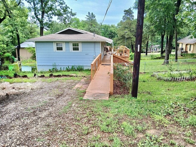 property at 22675 Lakeway Harbor Dr