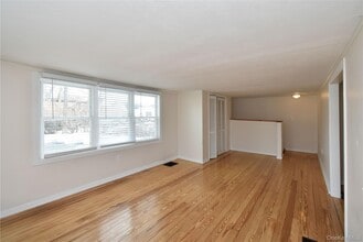 15 Robinson St in Beacon, NY - Building Photo - Building Photo