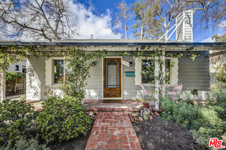 11519 Albers St in Los Angeles, CA - Building Photo - Building Photo