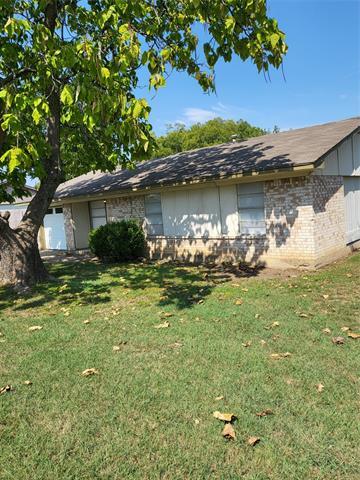 1417 Laura Ln in Dallas, TX - Building Photo - Building Photo