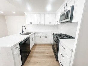 8212 6th St in Downey, CA - Building Photo - Building Photo