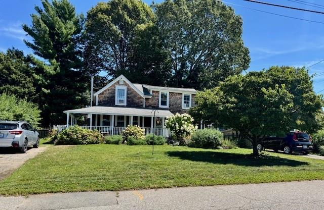 254 Terrace Ave in Barrington, RI - Building Photo