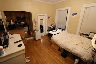 48 Hereford St, Unit 2 in Boston, MA - Building Photo