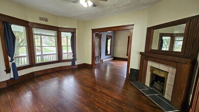 406 Sherman Pl in Mansfield, OH - Building Photo - Building Photo