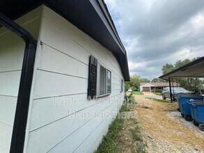 2014 Wilbert Dr in St. Louis, MO - Building Photo - Building Photo
