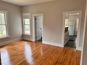 333 Raymond St in Elgin, IL - Building Photo - Building Photo