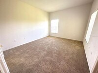 706 Eagle Pond Dr photo'