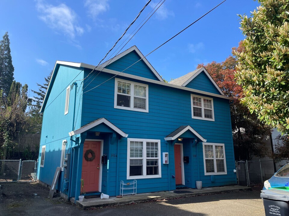3924 SE Gladstone St in Portland, OR - Building Photo