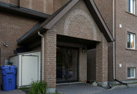 Christal Place Apartments in Ottawa, ON - Building Photo - Building Photo