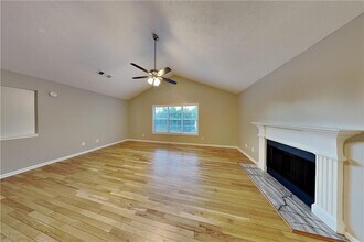 5539 Hopper Dr in Buford, GA - Building Photo - Building Photo