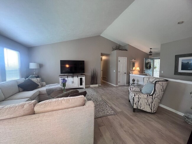 8524 Haystack SE in Caledonia, MI - Building Photo - Building Photo