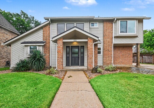 522 Crestwood Dr in El Lago, TX - Building Photo - Building Photo