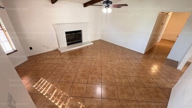 1328 Malerbi Ct in Bakersfield, CA - Building Photo - Building Photo