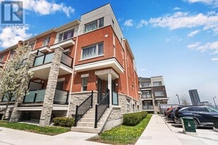 250 Lagerfeld Dr in Brampton, ON - Building Photo