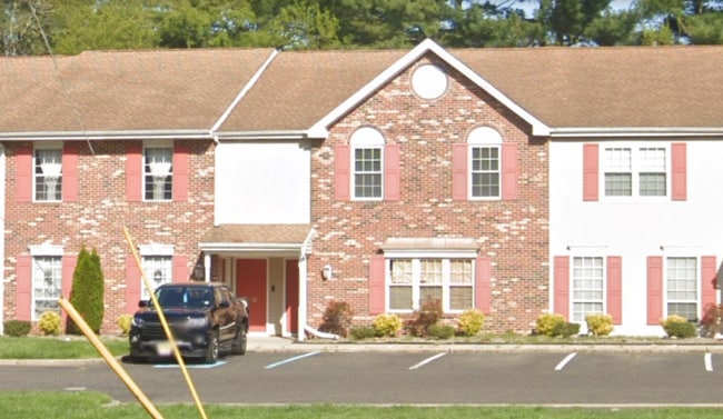 108 Crider Ave, Unit 108 in Moorestown, NJ - Building Photo - Building Photo