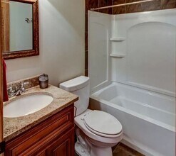 915 22nd Ave SE in Minneapolis, MN - Building Photo - Building Photo