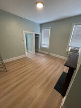1829 N Calvert St in Baltimore, MD - Foto de edificio - Building Photo