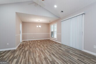 2921 Sunset Ct in Decatur, GA - Building Photo - Building Photo