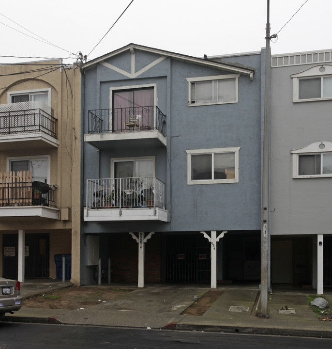 654 Sylvan St in Daly City, CA - Building Photo