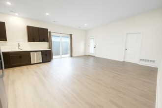 11643-11645 E Harry Ct in Wichita, KS - Building Photo - Building Photo