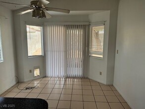 1429 Lilac Breeze Cir in Las Vegas, NV - Building Photo - Building Photo