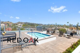 1001 N Fairfax Ave in West Hollywood, CA - Building Photo - Building Photo