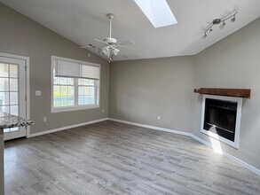 86 W 8th Ave in Columbus, OH - Building Photo - Building Photo