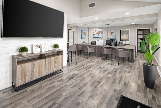 Jade Ridge Apartments in Phoenix, AZ - Building Photo - Building Photo