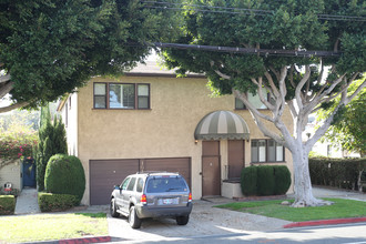 1610 California Ave in Santa Monica, CA - Building Photo - Building Photo