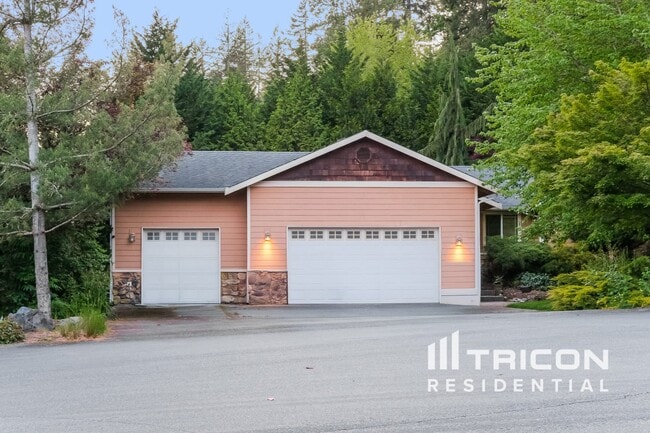 property at 13718 248th Ave SE