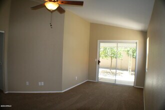 4745 E St John Rd in Phoenix, AZ - Building Photo - Building Photo
