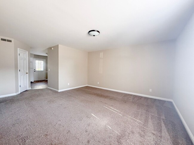 42 Eastgate Cir in Cookeville, TN - Building Photo - Building Photo