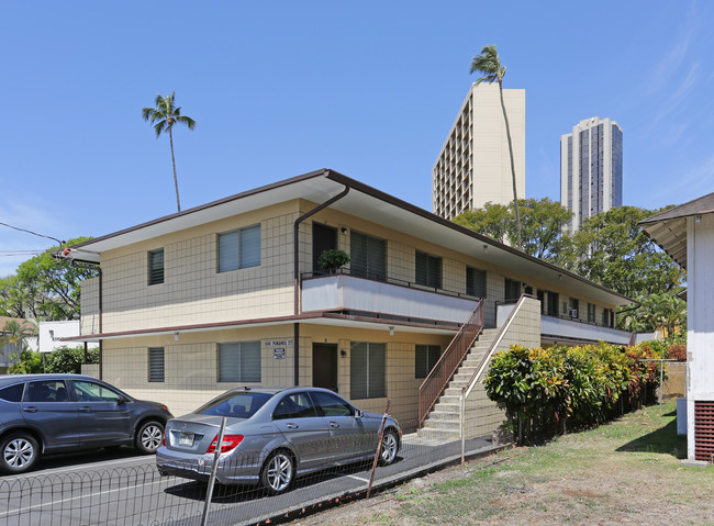 940 Punahou St