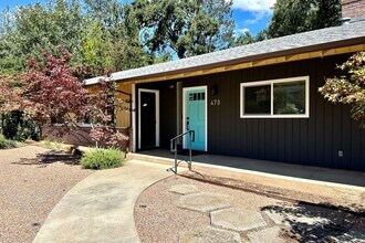 470 College Ave in Angwin, CA - Building Photo - Building Photo