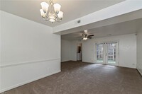 404 Hustings Ln in Newport News, VA - Building Photo - Building Photo