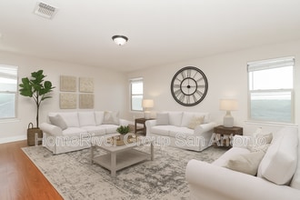 7010 Palomino Bay in San Antonio, TX - Building Photo - Building Photo